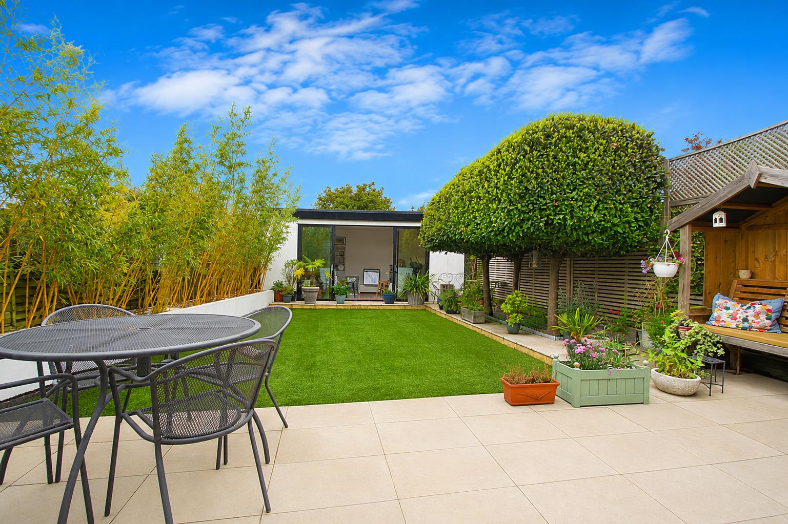 4 bed property in Gassiot Way, Sutton